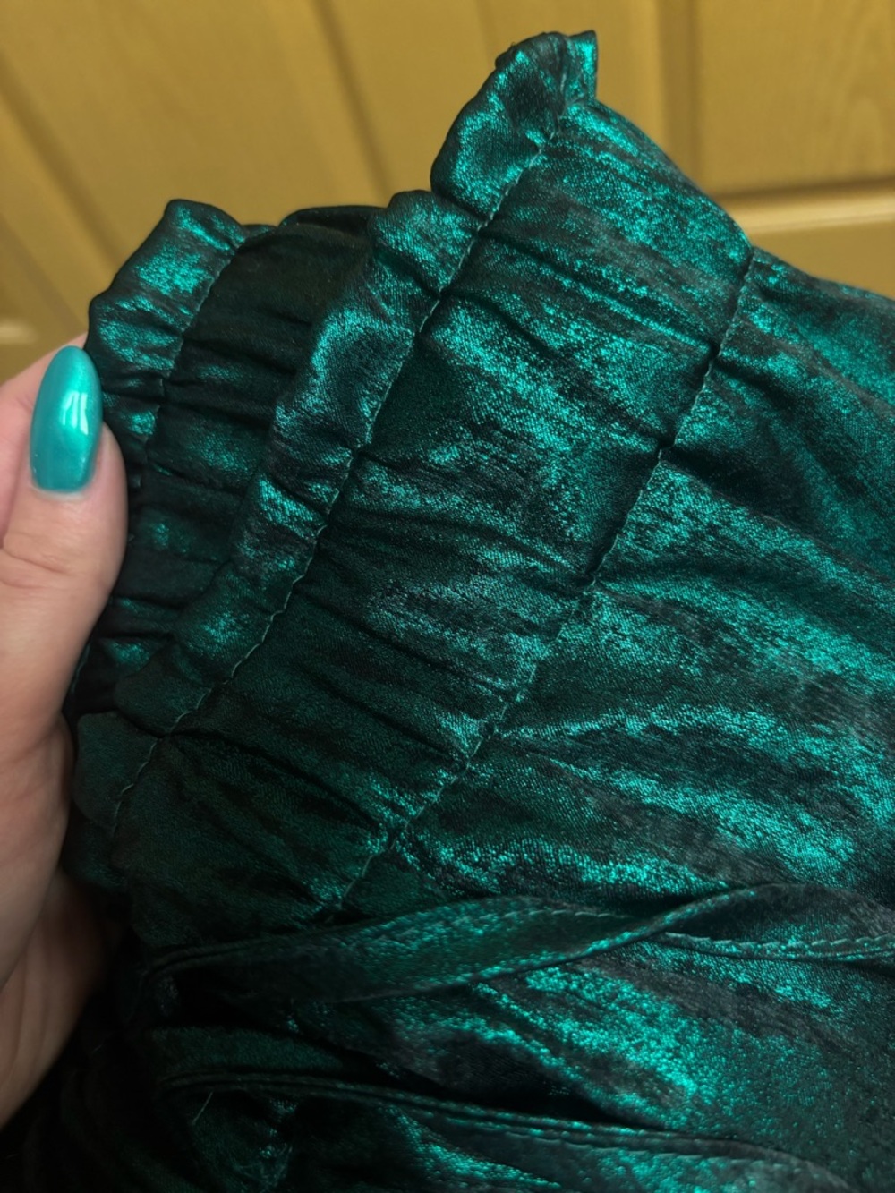 Metallic Green Wide-Leg Pants - Picture 3 of 4